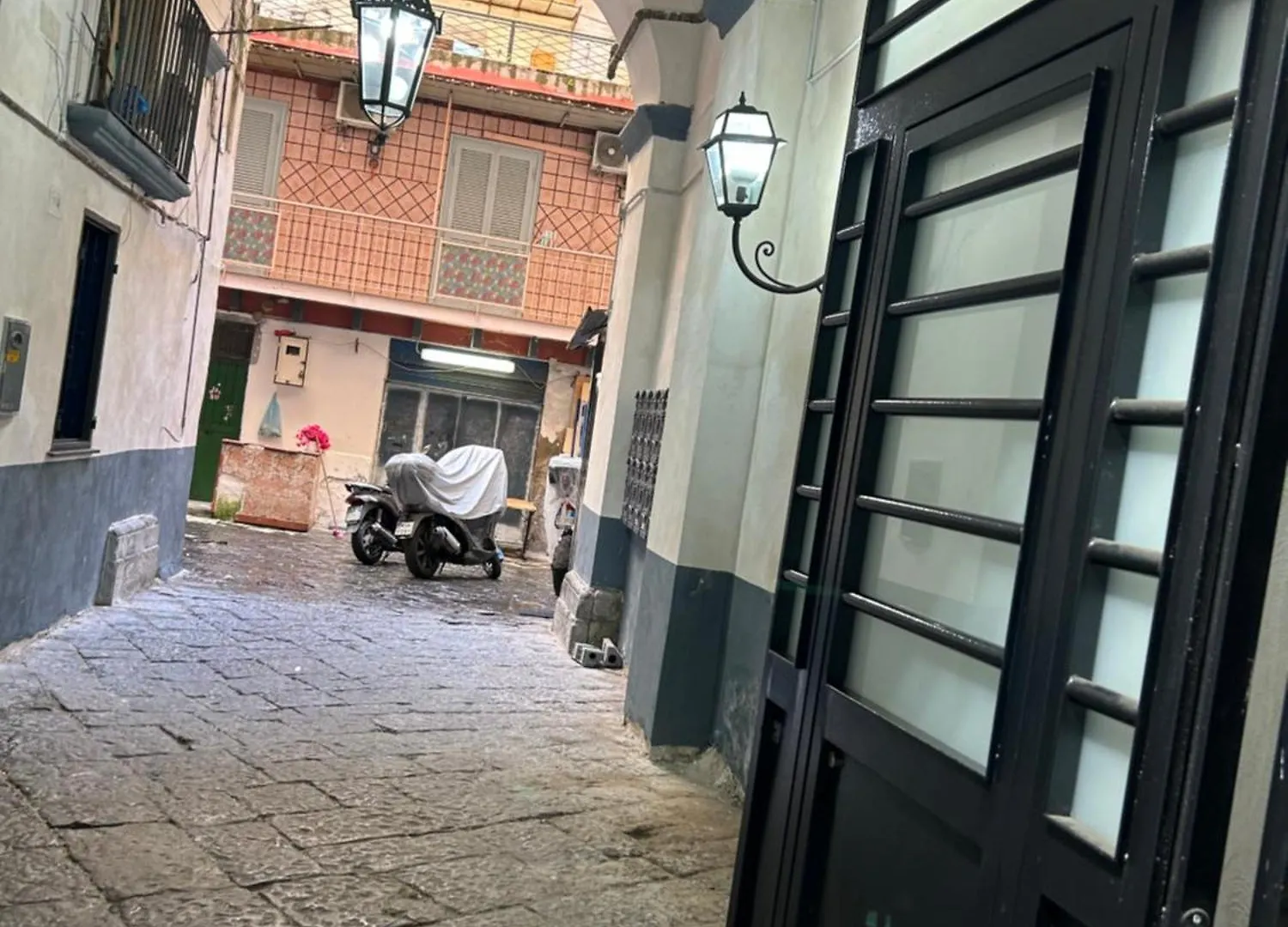Apartment Valeryroom Naples Italy
